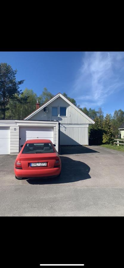 Own Room With Big Bed In A Big House! Luleå Buitenkant foto
